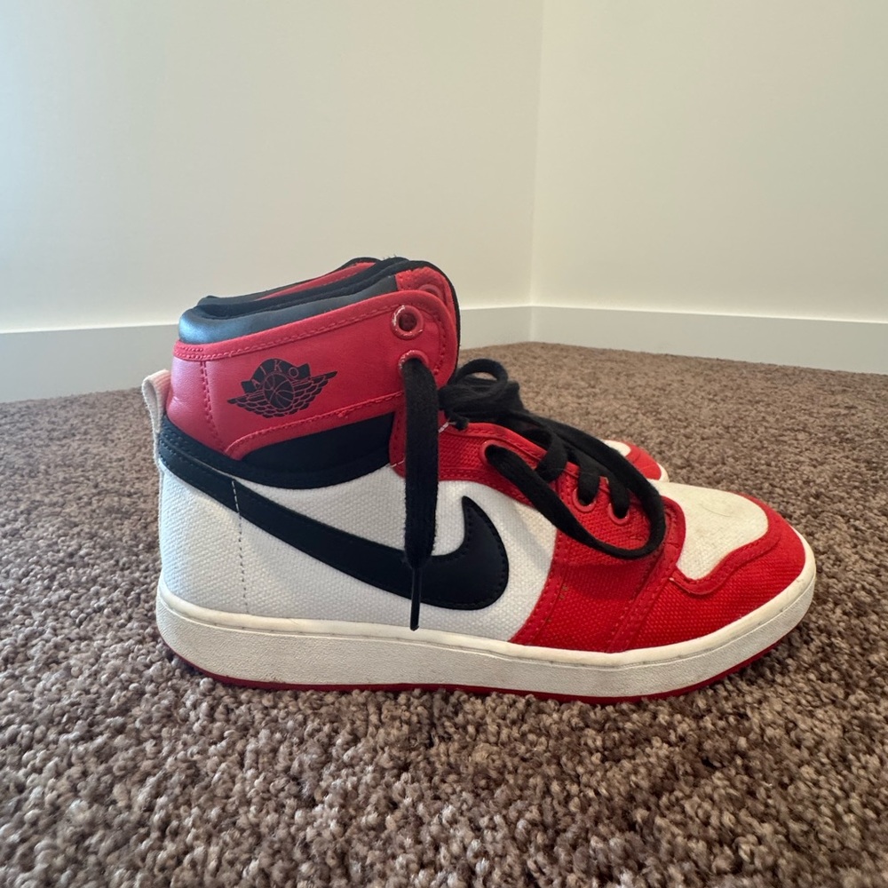 Air Jordan 1 KO Chicago Retro – 2010 | Size 7.5